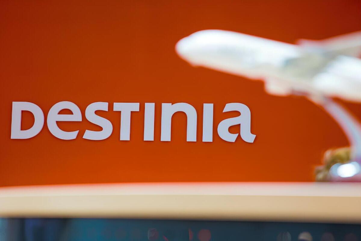 Destinia