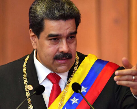 Maduro, redes sociales, bloqueos, suspensión, reddit, x, tiktok, whatsapp, hbo, disney+, venezuela