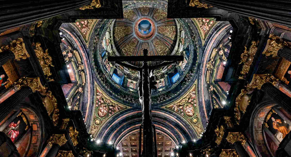 Iglesia de San Andrés iluminada por Fundación Endesa. Foto: prensa de Fundación Endesa.