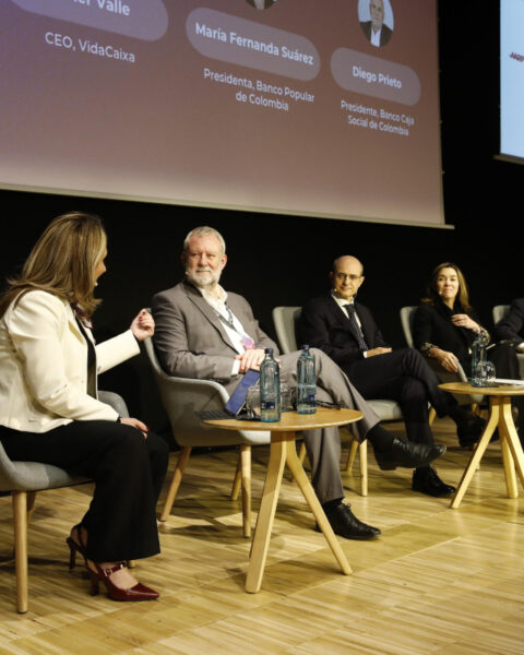 El Primer Foro de Economía Plateada de América Latina y el Caribe fue organizado por la Fundación la Caixa y el BID en Barcelona. Foto: prensa Fundación la Caixa.