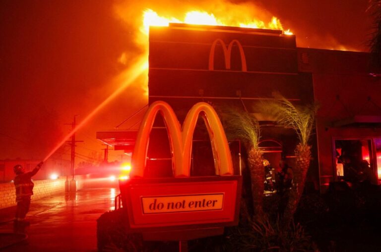 Imagen de incendio Instituto Reuters-Universidad Oxford.©Reuters