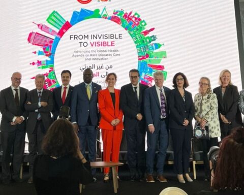 FEDER participa como aliada estratégica en el proceso internacional que ha dado lugar a que la OMS declarase prioridad de salud pública a las enfermedades raras. Foto: prensa FEDER.