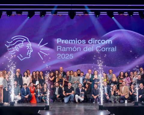 El fin de la gala de entrega de los Premios Dircom Ramón del Corral, con todos los ganadores. Foto prensa.