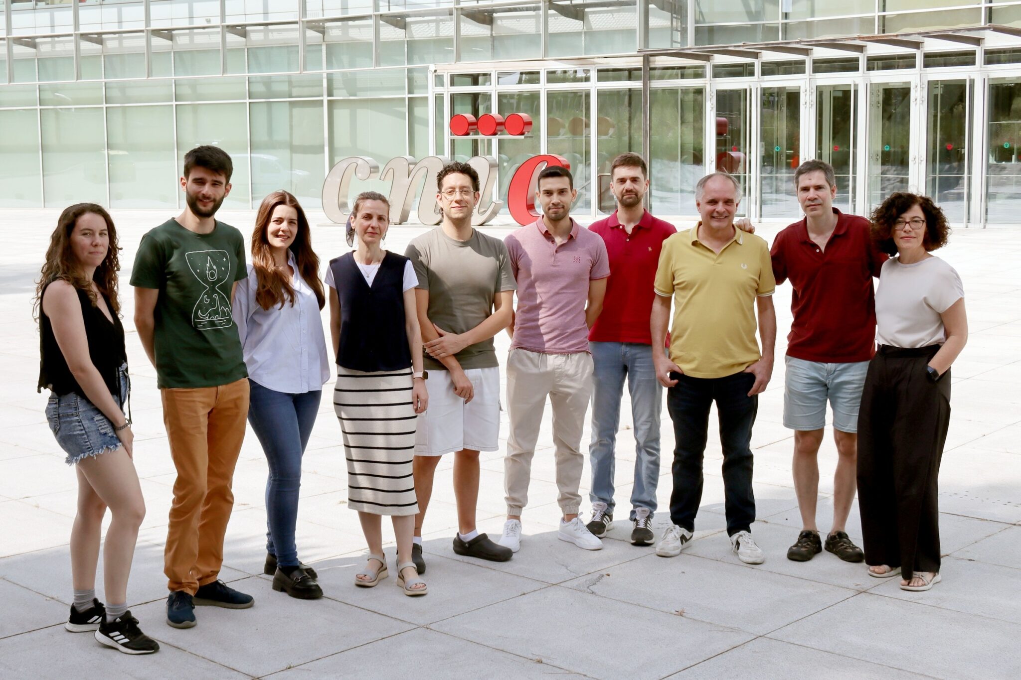 El equipo de investigadores del CNIC que ha logrado resultados positivos para una terapia experimental contra la ateroesclerosis en modelos animales. Foto: prensa CNIC.