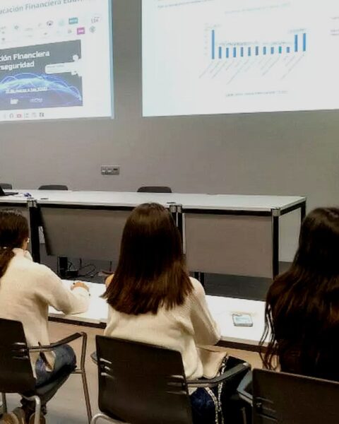 Edufinet de Unicaja cierra con cifras récord de participación.