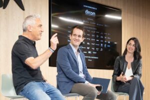 Dircom organiza la tercera edición del Programa de Especialización en Comunicación Corporativa en modalidades semipresencial y virtual.