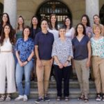 El equipo mixto de la Universidad de Barcelona (UB) y el Consejo Superior de Investigaciones Científicas (CSIC) que ha creado una solución innovadora para la enfermedad celíaca. Foto: prensa UB.