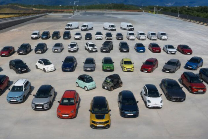 Stellantis lidera la movilidad sostenible en España, ofreciendo una oferta única en el mercado: 65 modelos electrificados de 11 de sus marcas. Foto: prensa.