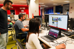 El Máster en Periodismo Deportivo de la Escuela de Unidad Editorial ofrece prácticas rentadas en los medios de MARCA.