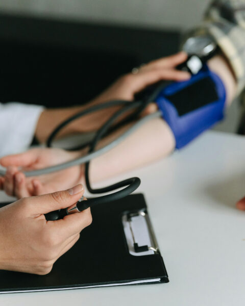 La inflamación es un factor clave y un objetivo para la reducción del riesgo cardiovascular. Foto: Pexels.