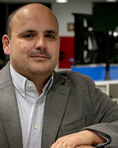 Víctor M. Osorio cuenta con una amplia experiencia periodística. Se incorporó a Expansión en 2012 y ahora es redactor jefe de la sección Empresas.