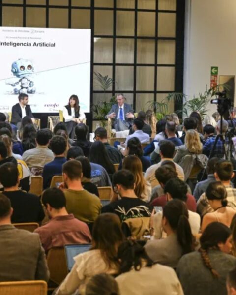 La Jornada Nacional de Periodismo de 2024 de la Asociación de Periodistas Europeos estuvo dedicada al impacto de la IA en el periodismo.