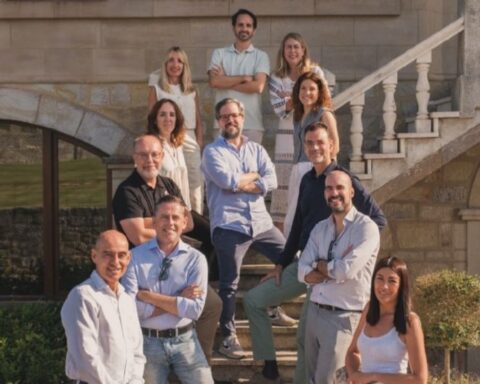 El comité de negocios de Roman, la agencia que se encargará de la estrategia de la comunicación internacional de la Unión por el Mediterráneo.