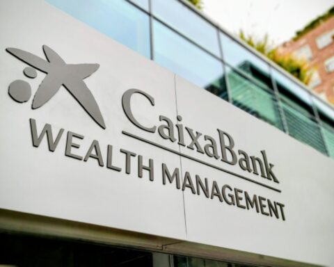 CaixaBank Wealth Management es la división de banca privada de CaixaBank que ofrece asesoramiento para inversiones.