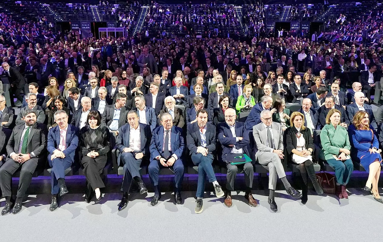 8º Acto Empresarial por el Corredor Mediterráneo en el Roig Arena