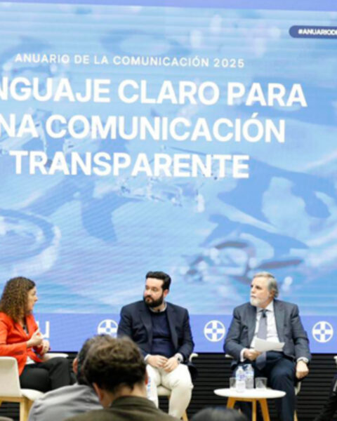 Dircom ha presentado esta mañana la 29ª edición del Anuario de la Comunicación, un monográfico dedicado íntegramente al lenguaje claro.