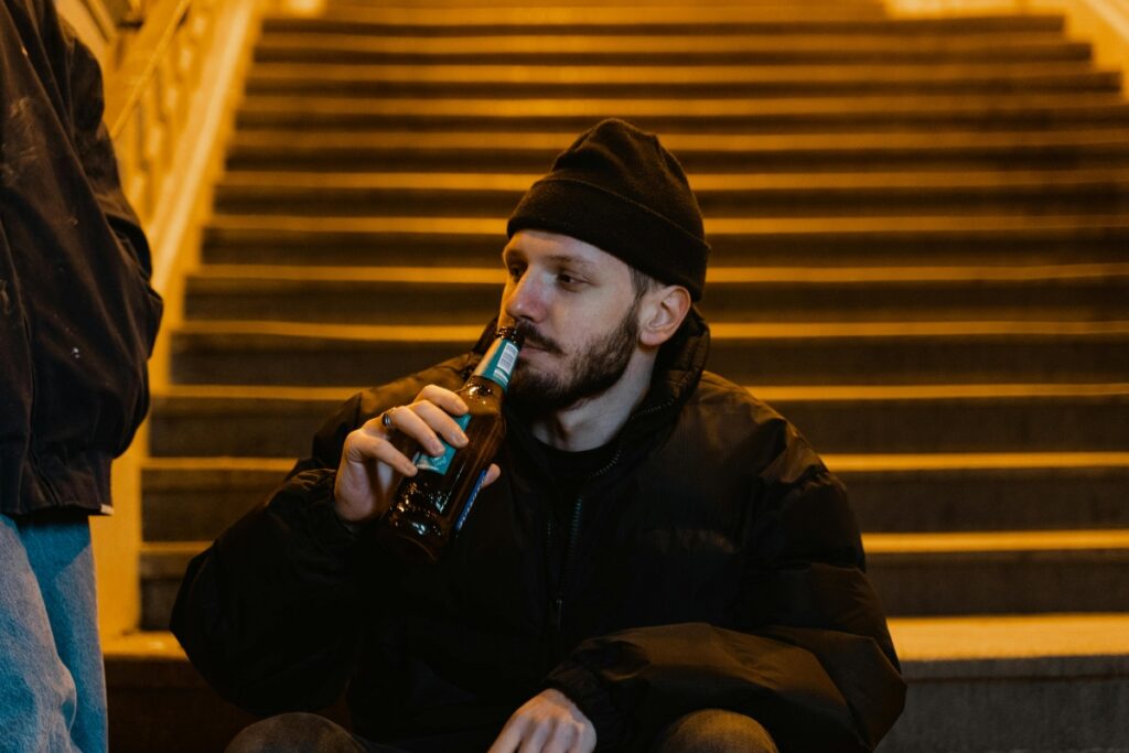 Ciertos tipos de fibra dietética no solo mejoran la salud intestinal, sino que también pueden disminuir significativamente el deseo de consumir alcohol. Pexels