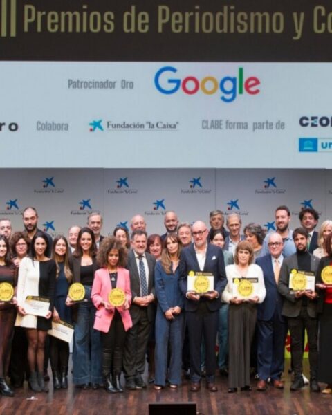 Todos los premiados en la gala en la que CLABE celebró sus 25 años de apoyo al buen periodismo.