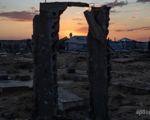 La guerra y la vida en Gaza. ©Haitham Imad /EPA