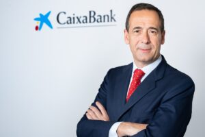 Gonzalo Gortázar es el consejero delegado de CaixaBank que volvió al mercado británico con una emisión de bonos.