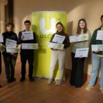 Los estudiantes premiados por la Junta Catalana de Universidades Saludables.