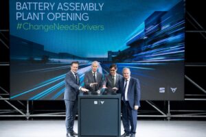 Thomas Schäfer, Markus Haupt, Salvador Illa y Jordi Hereu en el acto de inauguración. de la planta de baterías de Seat y Cupra