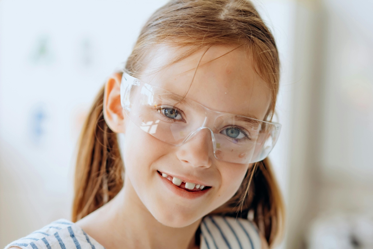 El Plan Veo ofrece ayuda para gafas y lentillas para niños y adolescentes que tengan libreta sanitaria.