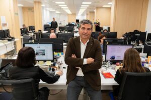 Javier Recio ha realizado la mayor parte de su carrera en el Diario Sur y ahora llega a la dirección.