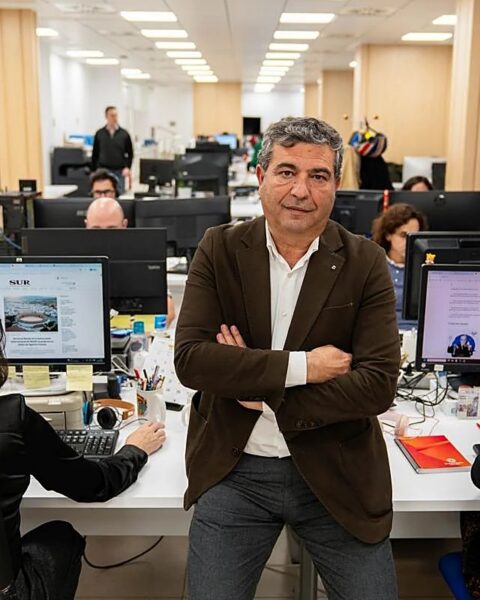 Javier Recio ha realizado la mayor parte de su carrera en el Diario Sur y ahora llega a la dirección.