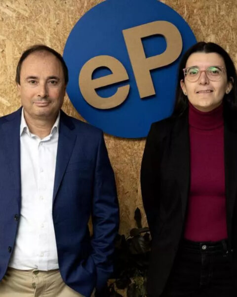 Los nombramientos de El Periódico de Aragón: Sergio Pérez como subdirector y Raquel Machín como jefa de Deportes.