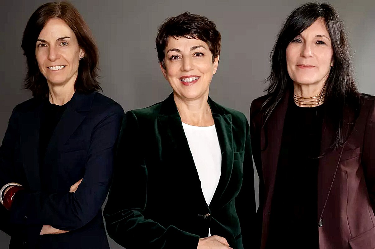 De izquierda a derecha Esther Alonso, Rosalía Lloret y Mar Eiroa