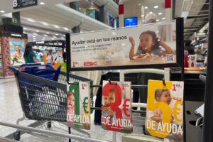 La campaña de Fundación Altius y El Corte Inglés de tarjeta de ayuda alimentaria.