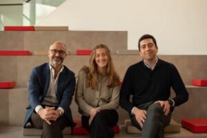 Alejandro Saracho (Director General Havas Creative España), Ana Soler-Lluró (Supervisora Cuentas) y Alfonso García Poza (Director Servicios al Cliente).