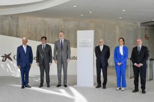 El Rey estuvo presente en el acto de inauguración del CaixaResearch Institute.