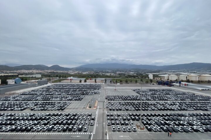 La nueva infraestructura en Motril canalizará la entrada de aproximadamente 12.000 vehículos de OMODA & JAECOO en 2026..