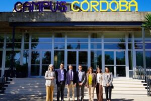 Firma del convenio para la creación del centro de alto rendimiento de formación profesional de Indra.