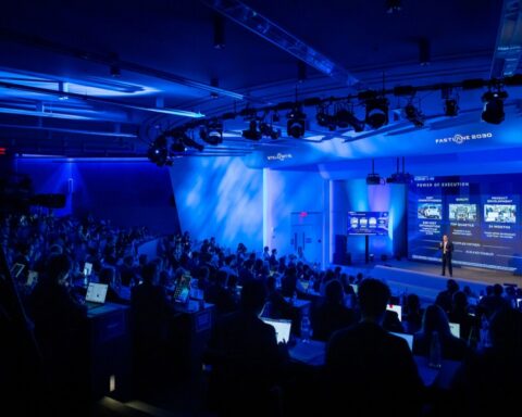La presentación del plan estratégico, denominado FaSTLAne 2030 en el Día del Inversor de Stellantis.