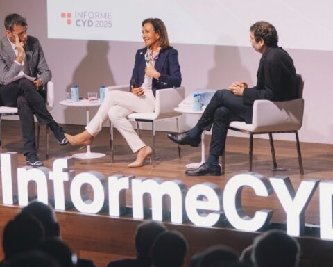 Presentación del informe CYD.