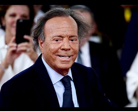 Julio Iglesias. Imagen en redes Sociales