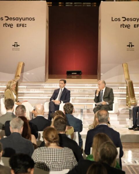Los desayunos de RTVE, una de las colaboraciones de la cadena televisiva con el Instituto Cervantes.