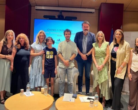 Jornada Jóvenes y cronicidad: escuchar, acompañar e incorporar nuevas voces, celebrada en el Injuve.