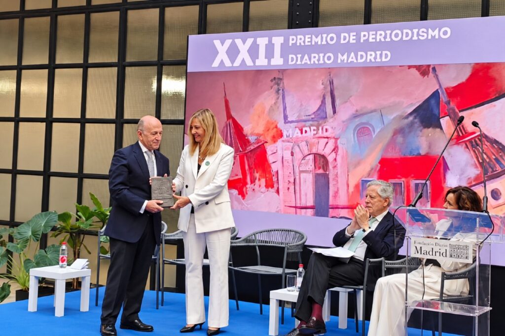 Isabel Perelló reivindica el periodismo independiente en los Premios Diario Madrid