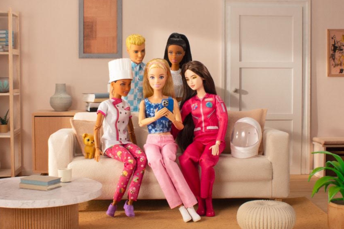 Barbie busca nueva casa en la campaña de publicidad de Fotocasa.