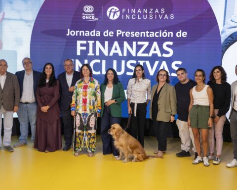 El acto de anuncio de la renovación del curso de finanzas inclusivas de la Fundación Once.
