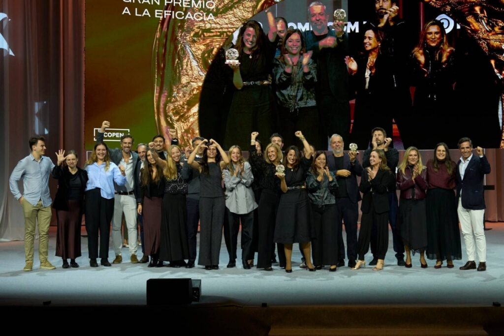 El festejo de los ganadores del Gran Premio a la Eficacia 2026.
