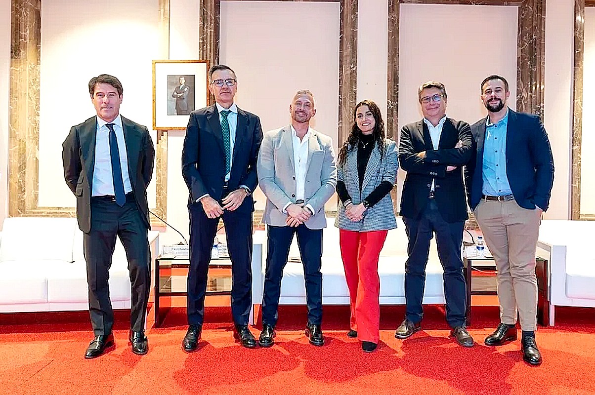 Mario Rodr&iacute;guez, Eduard Nafr&iacute;a, David S&aacute;nchez, Siana Kalinova,Jaime Agull&oacute;, y Miguel &Aacute;ngel Migu&eacute;lez