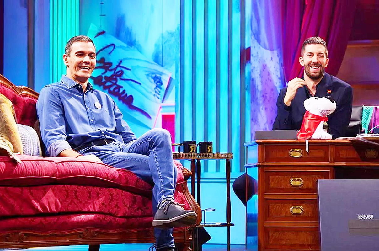 Pedro Sanchez y David Broncano en La Revuelta