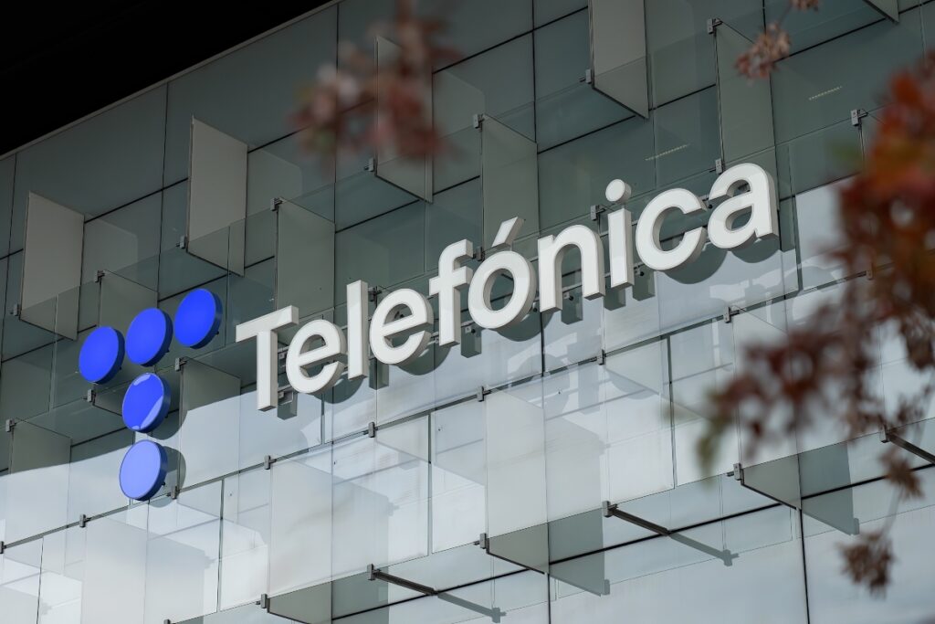 La operación permitirá reforzar la estrategia de Telefónica para la Inteligencia Artificial en el sector industrial.